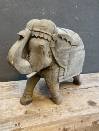 Oud vergrijsd houten beeld olifant origineel oud  landelijk stoer