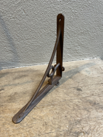 Gietijzeren steun hoekijzer plankemdrager bruin schapdrager 24 cm