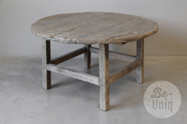 Hele stoere robuuste ronde grof vergrijsd houten salontafel 80 cm bijzettafel wijntafel rond hout nerf stoer landelijk
