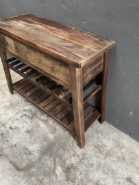 Stoere oud houten Sidetable ladekast sideboard landelijk met onderplanken sober