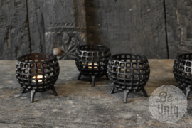 Stoer zwart metalen theelichtje industrieel landelijk 10 x 11 cm Brocant metaal kandelaar vintage urban korf korfje