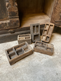 Oud houten kruidenbakje bakje amberblokjes antiek stoer landelijk theelicht kandelaar