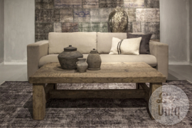 Stoere robuuste grof vergrijsd houten salontafel klooster oud hout 130 x 75 x H45 SEP