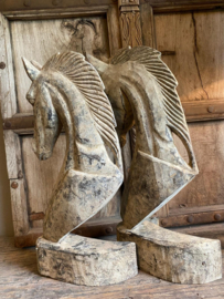 Vergrijsd houten paard horse paardenhoofd paardenkop landelijk stoer sober