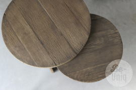 Mooi vergrijsd houten ronde tafel salontafel bijzettafel landelijk groot doorsnede 75 x H42 cm