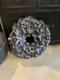 Prachtige vergrijsde krans palm cup wreath dark grey 55 cm
