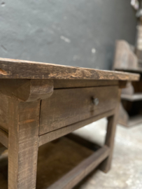 vergrijsd oud houten bijzettafeltje ladekastje ladekastjes kastjes tafel tafeltje halkastje landelijk bijzettafel bijzettafeltje