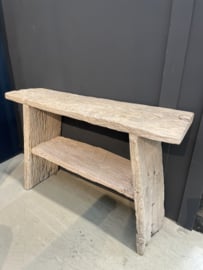 Heel stoer grof houten sidetable wandmeubel wastafel wastafelmeubel badkamer Ibiza