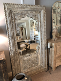 Prachtige grote witte vergrijsd houten spiegel oosters Ibiza style landelijk stoer boho 195 x 105 cm
