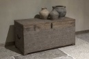 Grote vergrijsd houten kist dekenkist landelijk stoer industrieel grijs hout 80 x 35 x H40 cm