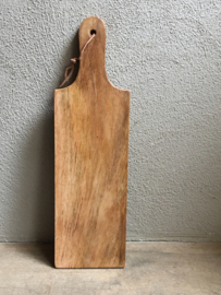 Stoere landelijke oude houten broodplank snijplank landelijk stoer robuust grof oud hout kaasplank