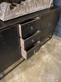 Groot zwart houten Sidetable kast wandkastje sideboard dressoir lades deurtjes metalen onderstel landelijk industrieel stoer