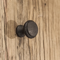Gietijzeren deurknopje knopje greepje deurknop massief plat metaal landelijk stoer industrieel vintage urban bruin grijsbruin zwart
