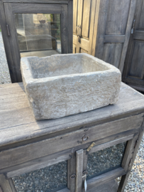 Oude stenen hardstenen wasbak trog schaal kom bak buitenkeuken toilet gootsteen stoer landelijk sober 34 x 29 x H16 cm