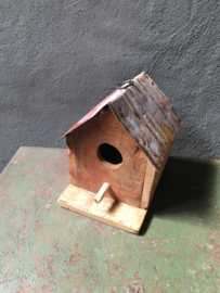 Sloophouten vogelhuisje vogelkastje vogelhuis vogelhokje met metalen dakje landelijk stoer industrieel vogelhuis