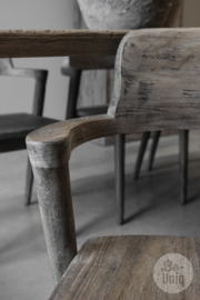 Vergrijsd teak houten stoel armstoel stoelen eetkamerstoelen met armleuning landelijk modern strak rond