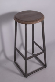 Grijze barkruk grijs metalen frame met ronde grijze zitting hout landelijk vergrijsd stoer industrieel H76 cm