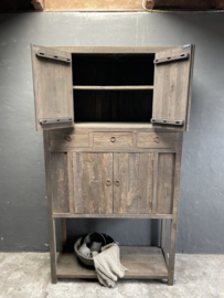 Stoere grote hoge kast  220 x 120 x 45 cm keukenkast oud hout landelijk stoer industrieel