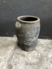 Oude stenen pot kruik vaas landelijk stoer