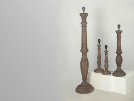 Stoere bruine houten balusterlamp tafellamp 50 cm tafellamp landelijk stoer robuust umber