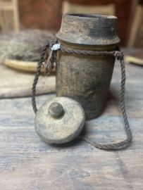 Hoffz oud doorleefd vergrijsd houten pot kruik jute touw met deksel landelijk stoer vintage