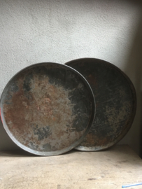 Oud rond metalen zinken zink  dienblad metaal schaal 50-55 cm landelijk vintage urban industrieel vintage