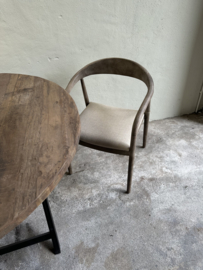 Vergrijsd houten stoel met stoffen zitting armstoel stoelen eetkamerstoelen met armleuning landelijk modern strak rond
