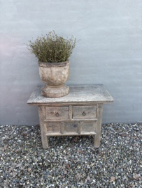 Landelijk stoer oud vergrijsd houten ladekast L77 x D45 x H56 cm  ladekastje kast kastje Sidetable