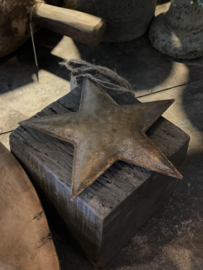 Grijs bruine metalen kerstster ster sterretje groot kersthanger kerstbal landelijk stoer sober urban vintage