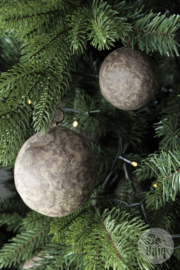 Mooie organische kerstbal kerstballen grey grijs 7 cm landelijk stoer sober shabby