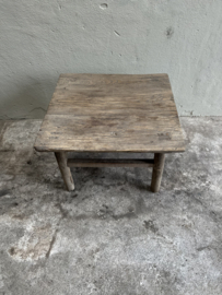 Vergrijsd houten tafel tafeltje bijzettafel bijzettafeltje salontafel 60 x 63 x H45 cm landelijk