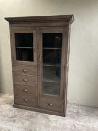 Hele stoere grote oude vergrijsd houten kast vitrinekast boeren  vitrine ladekast 193 x 126 x 54 cm keukenkast glaskast landelijk stoer vintage sober boerenkast