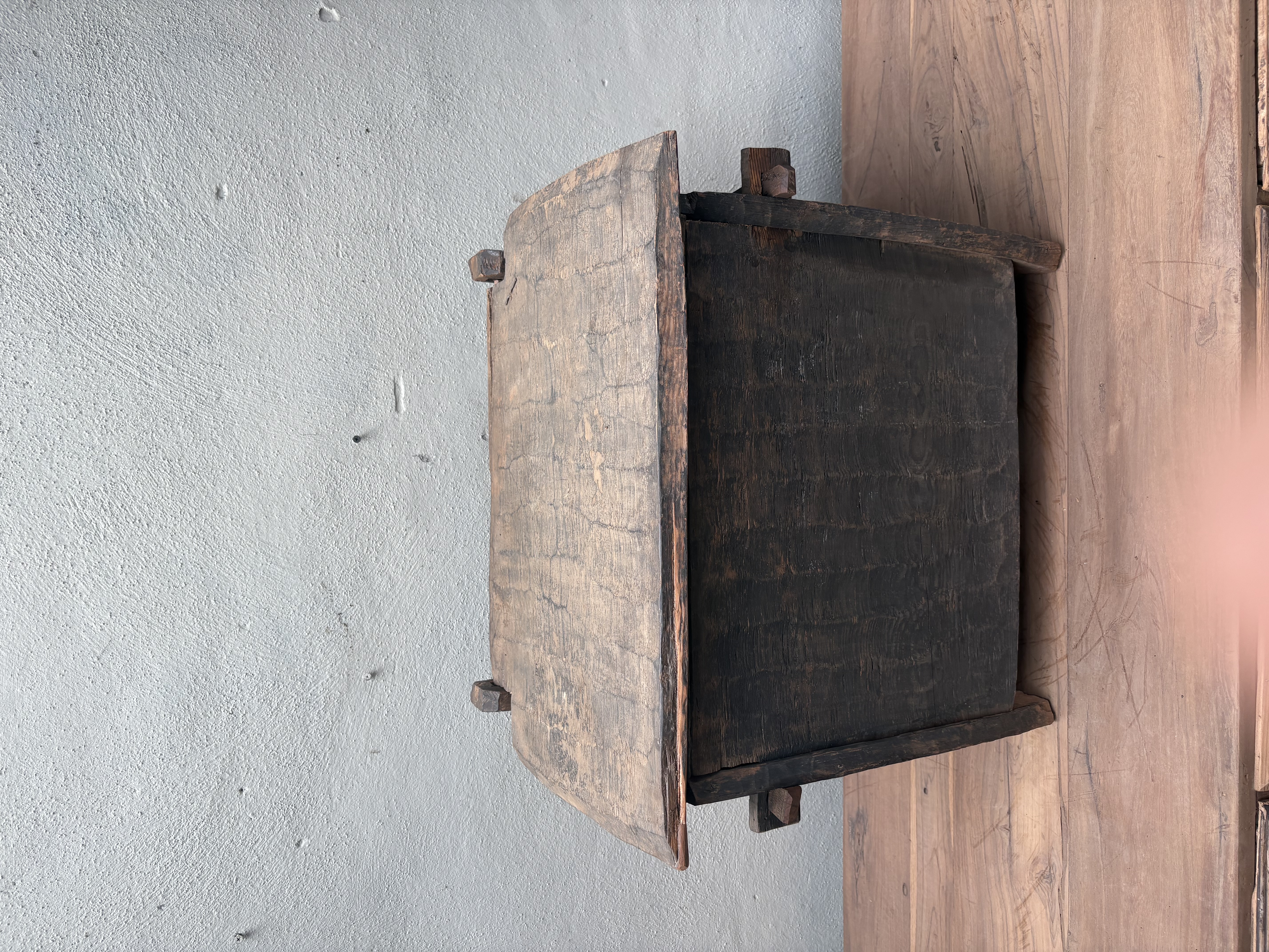 Stoere originele oude houten Himalaya kist kistje dekenkist landelijk klepbank nr 43