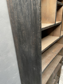 Gave grote vergrijsde grijs zwart bruine kast vakkenkast 210 x 90 x 40 cm Roomdivider stoer landelijk industrieel vintage velvet