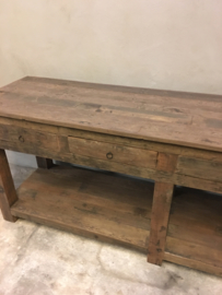 Stoer vergrijsd houten sidetable tafel ladekast wastafel Bassano werkbank bassano dressoir bureau landelijk stoer robuust vergrijsd hout kookeiland keukeneiland