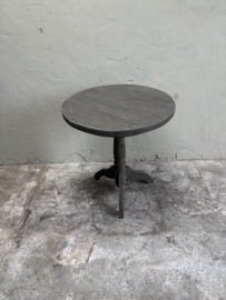 Oud vergrijsd houten tafel tafeltje rond 71  cm wijntafel wijntafeltje landelijk stoer grijs bijzettafel bijzettafeltje B7