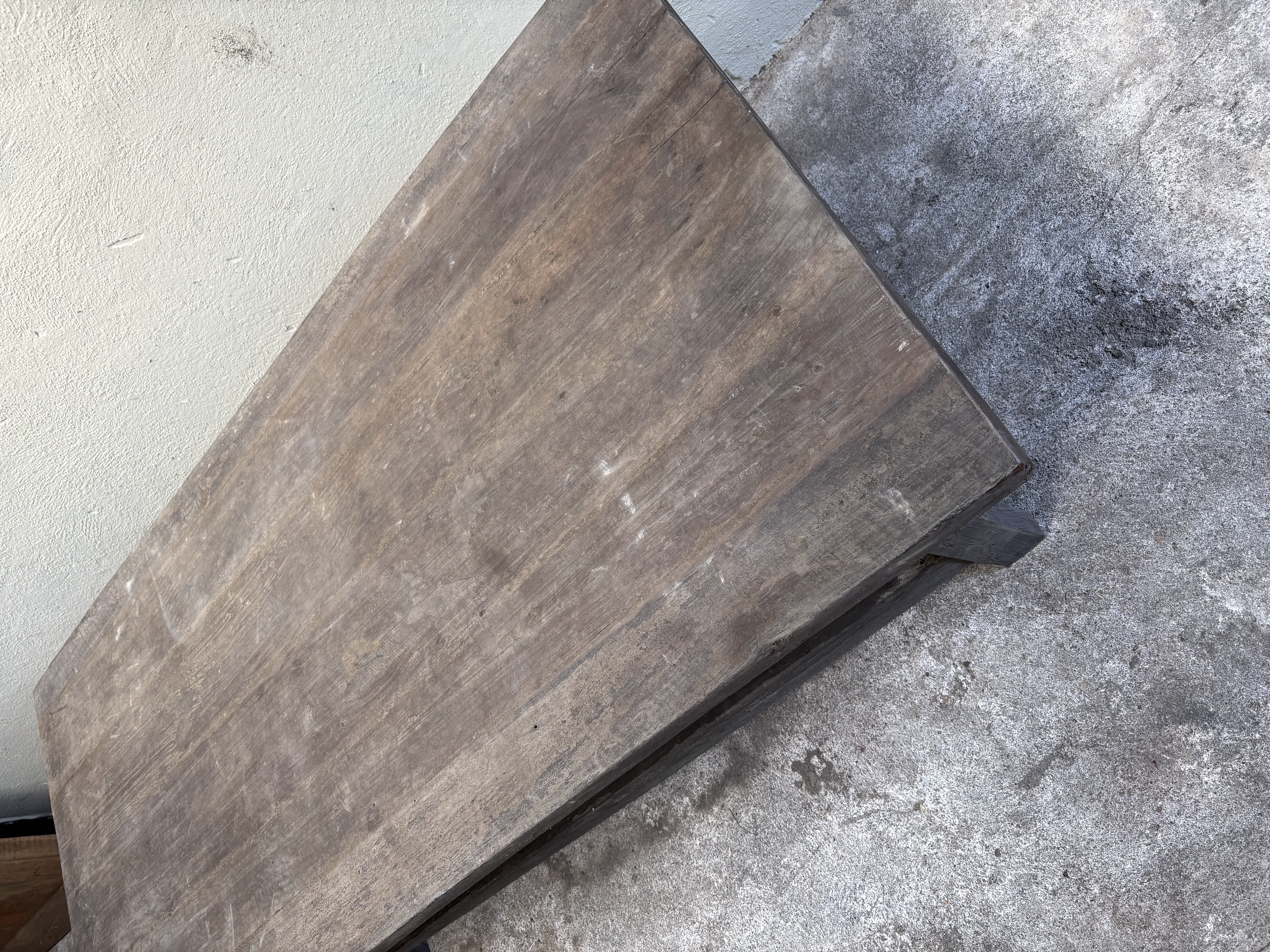 Landelijke oud vergrijsd houten salontafel met onderblad tafel 150 x 70 cm stoer sober