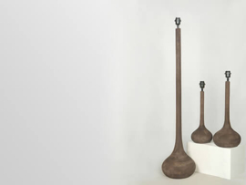 Stoere bruine houten balusterlamp vloerlamp 125 cm tafellamp landelijk stoer robuust umber
