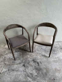 Vergrijsd houten stoel met stoffen zitting armstoel stoelen eetkamerstoelen met armleuning landelijk modern strak rond