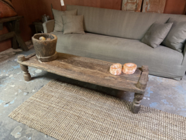 Hele gave oude houten salontafel uit Nepal landelijk stoer vintage oosters Hoffz