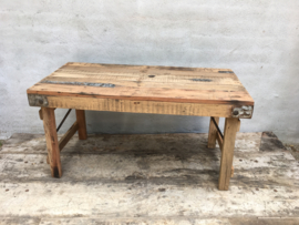 Oud landelijk houten bankje bank salontafel klaptafel kindertafel tuinbank klapbank markttafel buro 90 cm bureau kind kinderen kinder kruk sidetable bijzettafel salontafel