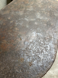 Hele gave Bruine oud metalen ovaal ronde ovale tafel bistro eettafel keukentafel rond 123 x 63 cm landelijk stoer vintage industrieel