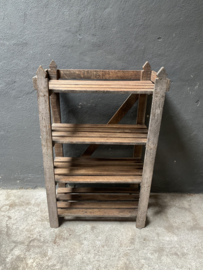 Oud grijs vergrijsd houten rek schap bakkersrek Schoenenrek rekje keukenkast kast kastje landelijk stoer vintage  59 x 30 x H92cm