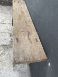 Oude robuuste landelijke vergrijsd houten sidetable wastafel meubel werkbank 190 x 35 x H79,5 cm landelijk stoer robuust grof hout