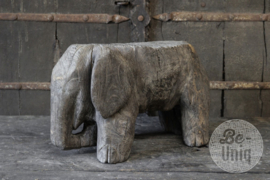 Oud antiek vergrijsd houten beeld olifant tafeltje origineel oud  landelijk stoer