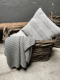 Stoere grijze Grey grof gebreide plaid woonplaid deken landelijk