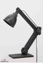 Industrieel metalen metaal vergrijsd hout houten zinken zink lampje buro sunburn grijs antraciet mat zwart old look bed leeslampje tafellamp tafellampje landelijk grijs stoer metaal