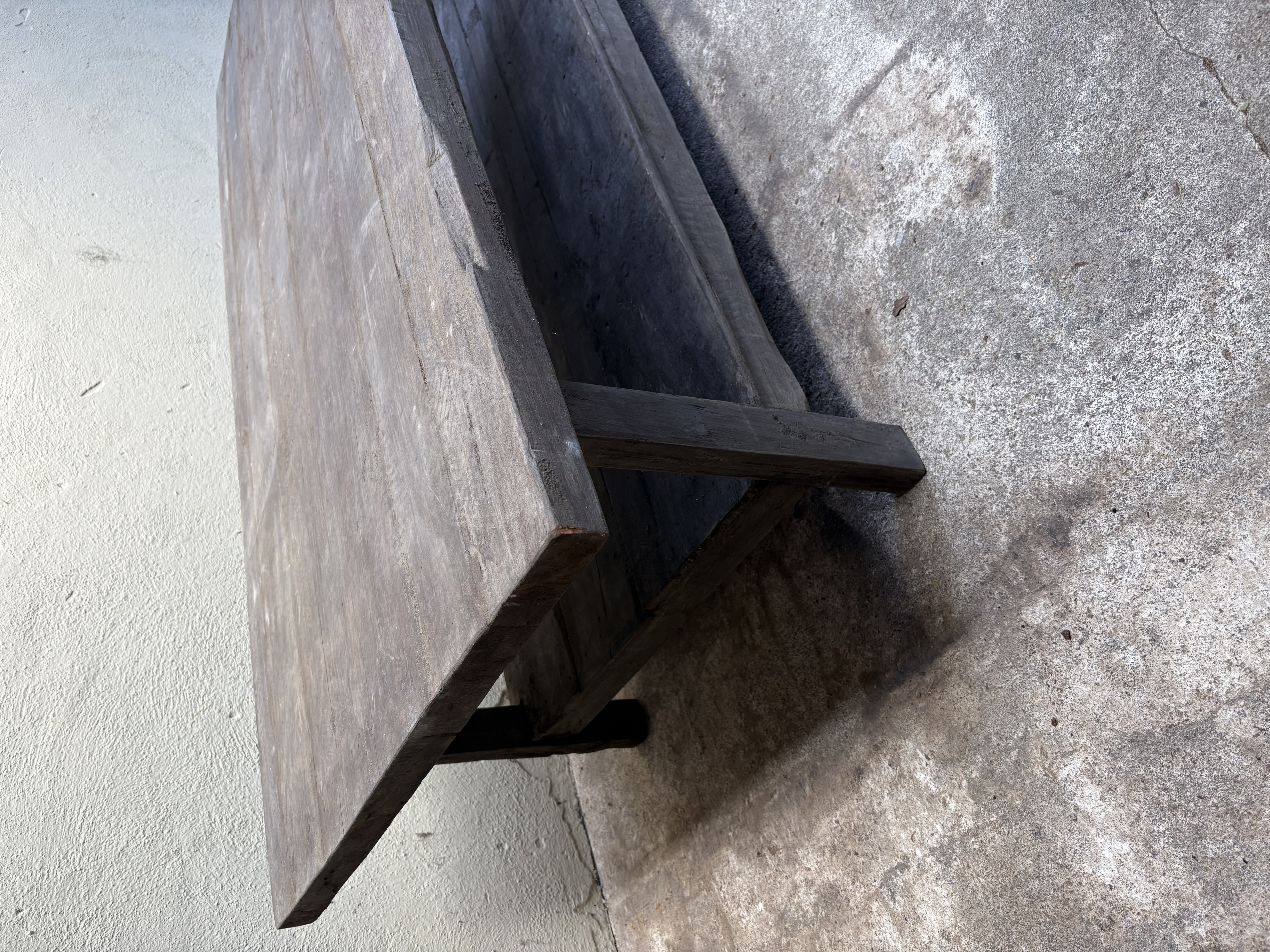 Landelijke oud vergrijsd houten salontafel met onderblad tafel 150 x 70 cm stoer sober
