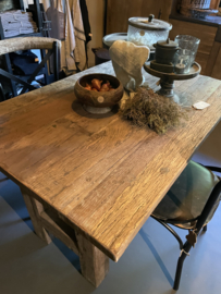 Stoere grof vergrijsd houten tafel eettafel keukentafel buro bureau met blokpoten 120 x 80 cm landelijk stoer