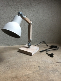 Vintage industriële lamp wandlamp bedlamp bedlampje wandlampje industrieel landelijk grijs bruin tafellamp Burolamp bureaulamp landelijk industrieel hout metaal zink zinken